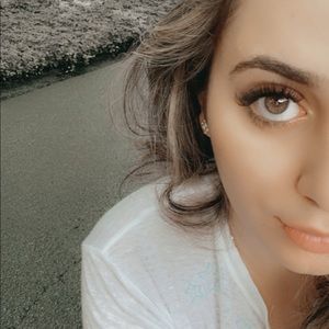 Meet your Posher, Liana